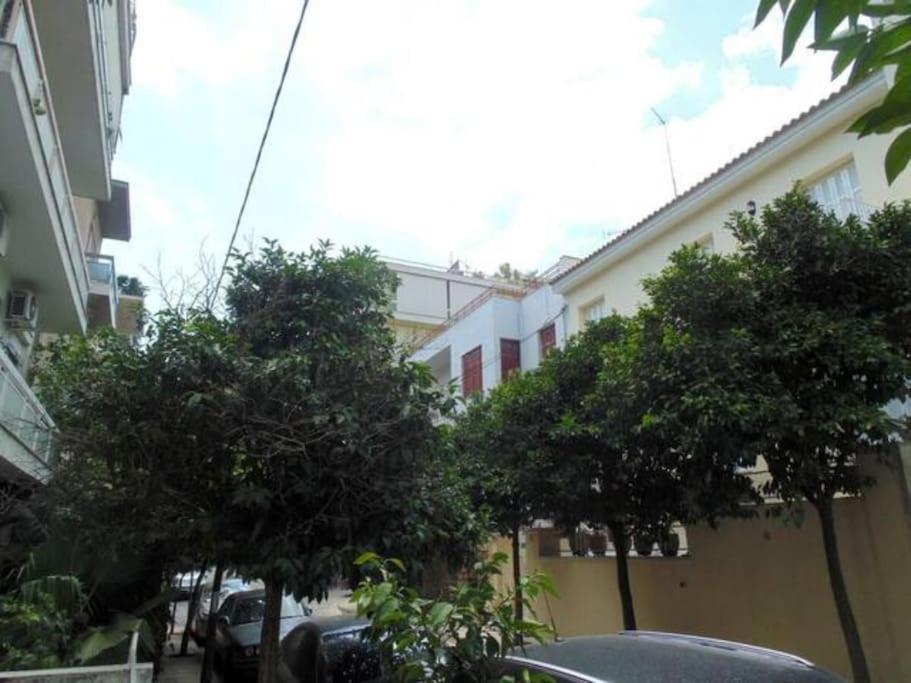 Apartment With Private Patio Athena Bagian luar foto