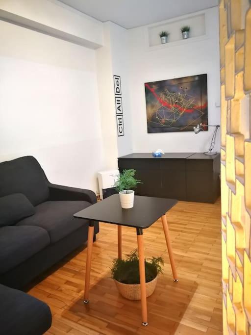 Apartment With Private Patio Athena Bagian luar foto