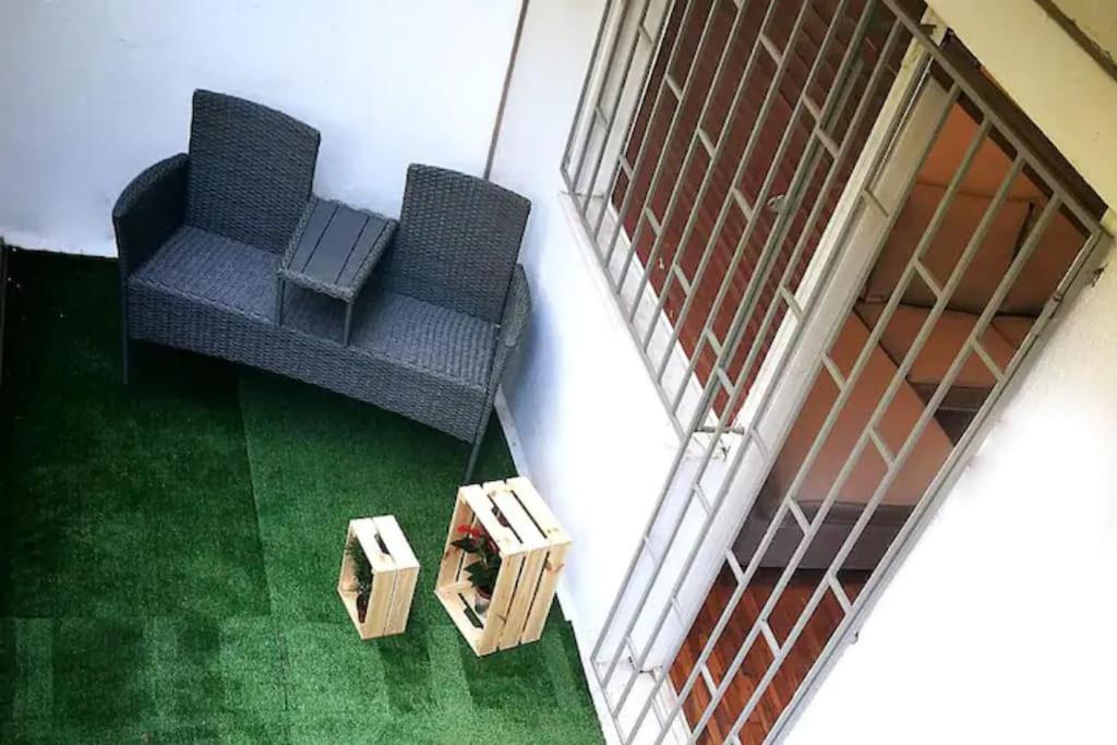 Apartment With Private Patio Athena Bagian luar foto